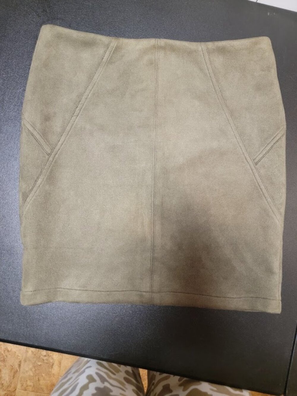 HAVE Los Angeles Faux Suede Mini Skirt Women’s Small Olive Taupe Zip Back